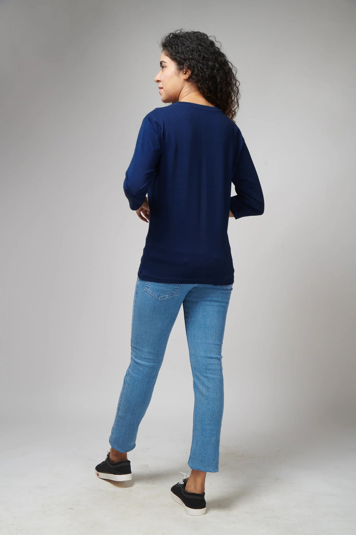 Women's Basic Navy Blue Full Sleeves T-Shirt