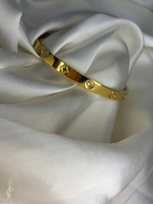 Bundle 03 – Luxury Gold Hand Cuff Trio