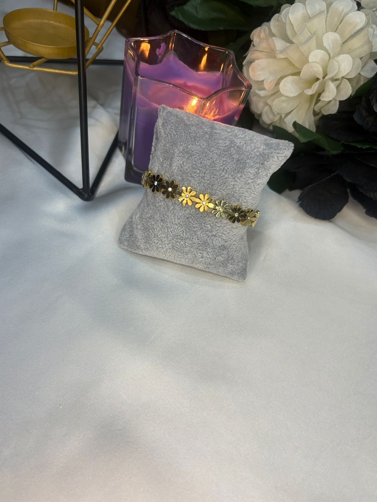 Bundle 05 – Luxury Hand Cuff Collection (Gold Edition)