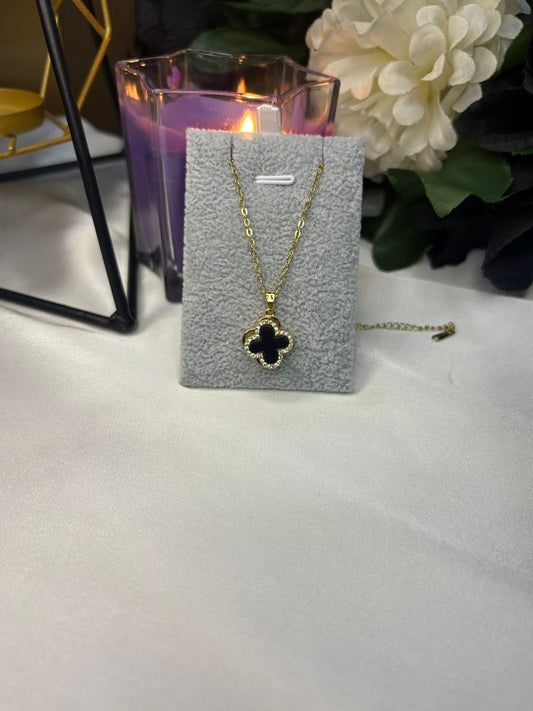 Bundle 07 – Elegant Clover Jewelry Set (Gold Finish)
