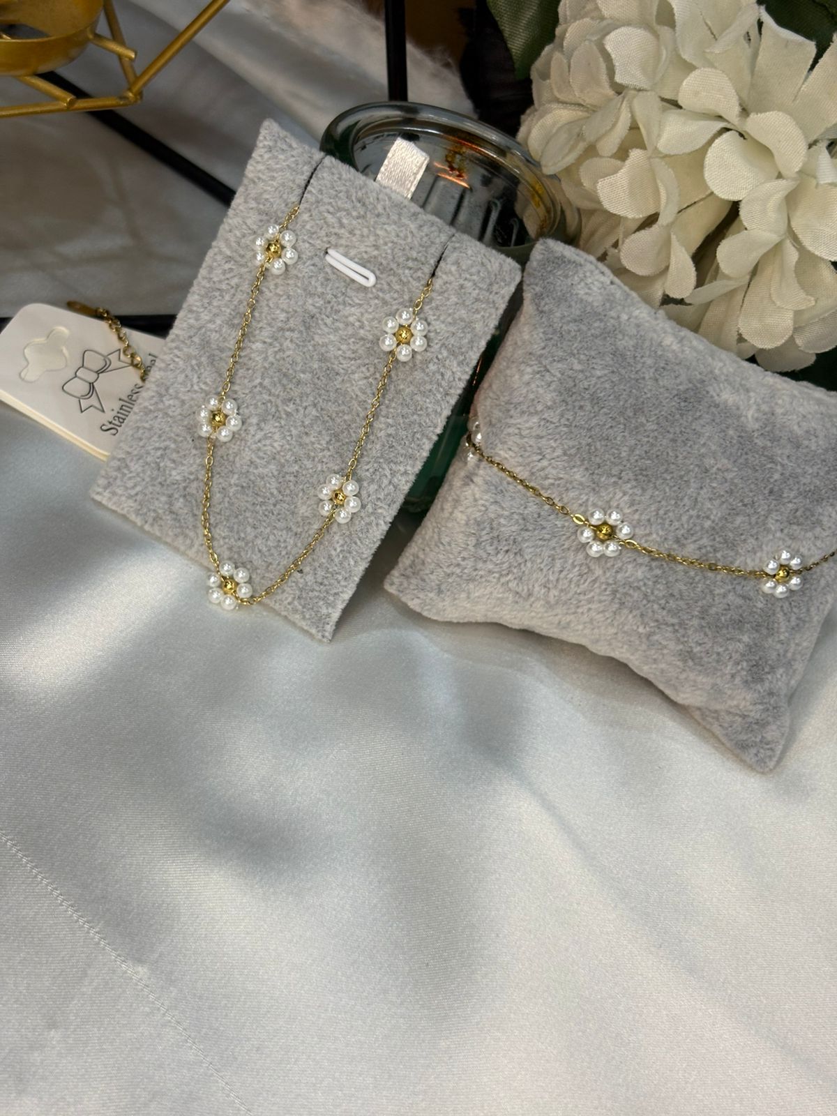 Bundle 12 – Pearl Flower Necklace & Pearl Flower Bracelet