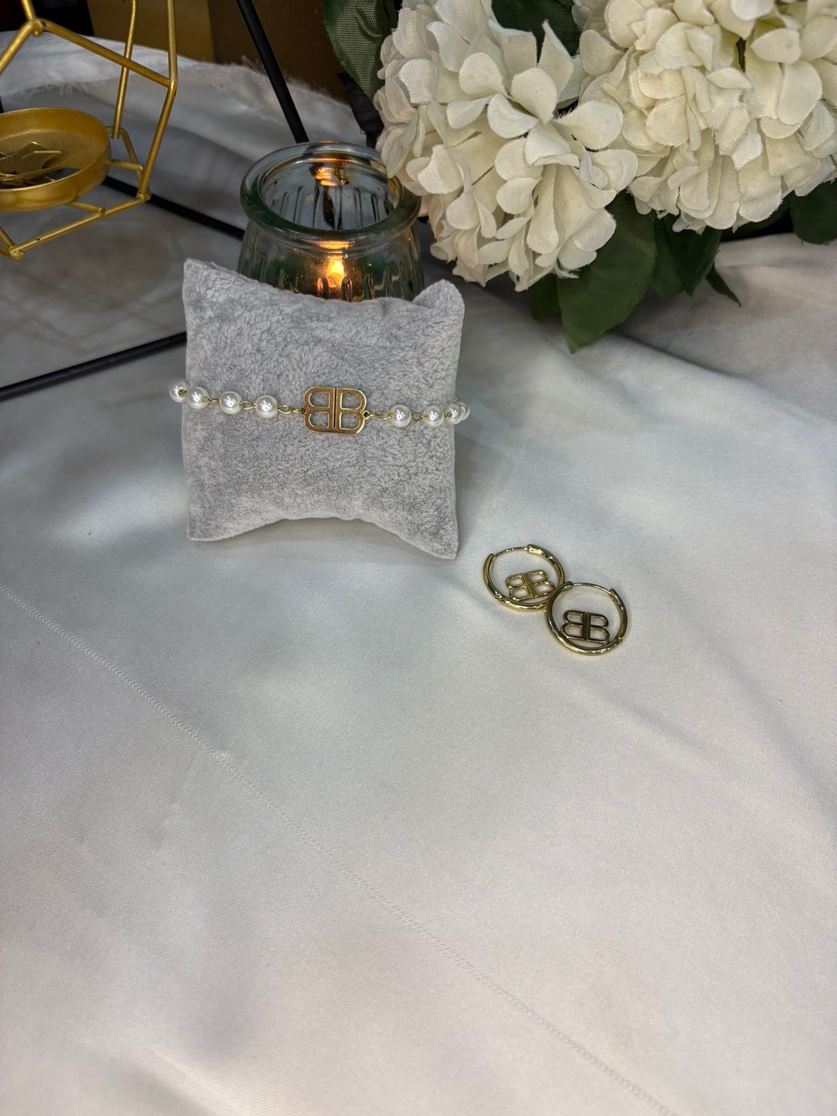 Bundle 14 – Balmain Hoops & Pearl Bracelet Set – Luxury in Every Detail
