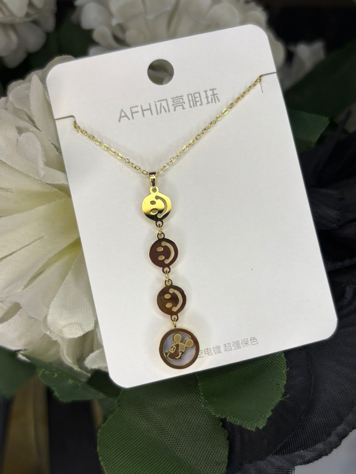 Bundle 18 – Smiley Face Jewelry Set