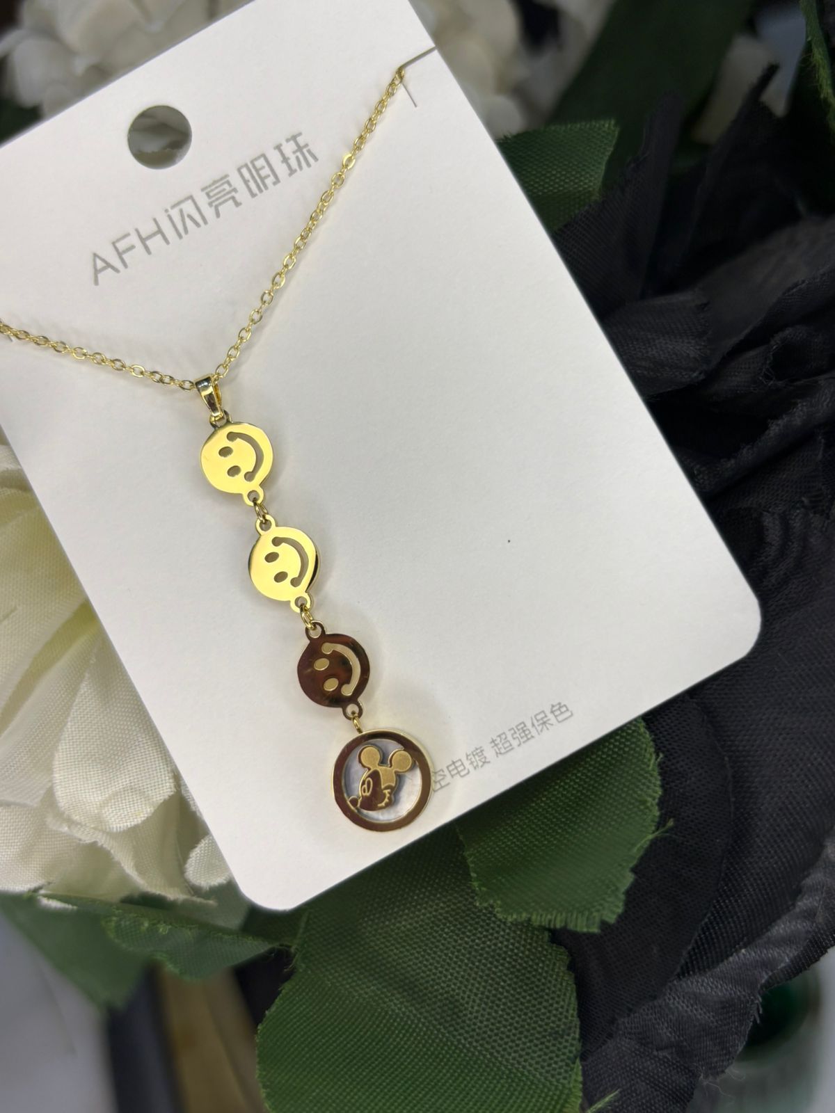 Bundle 18 – Smiley Face Jewelry Set