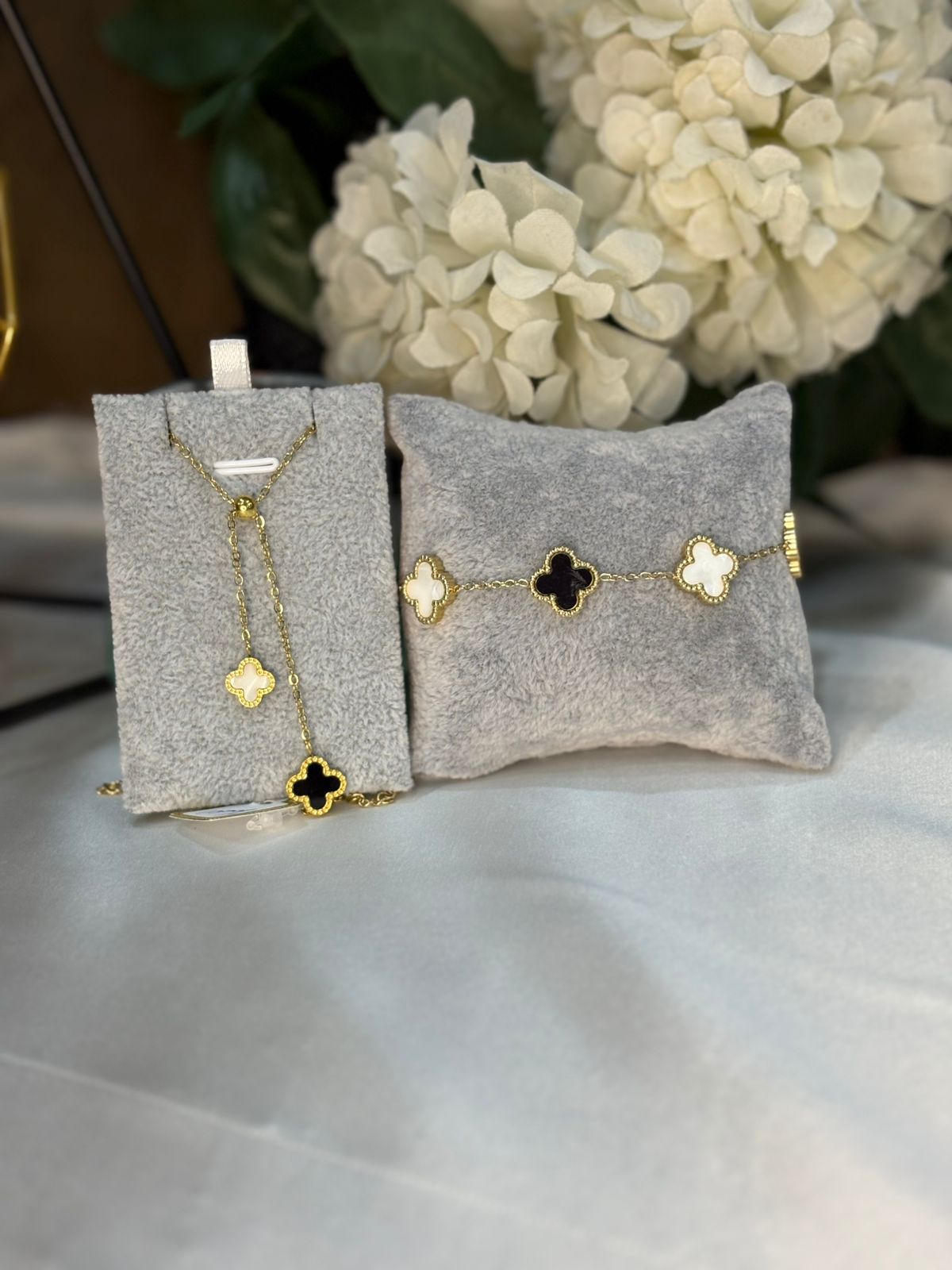 Bundle 19 – Stylish Clover Necklace and Bracelet Set