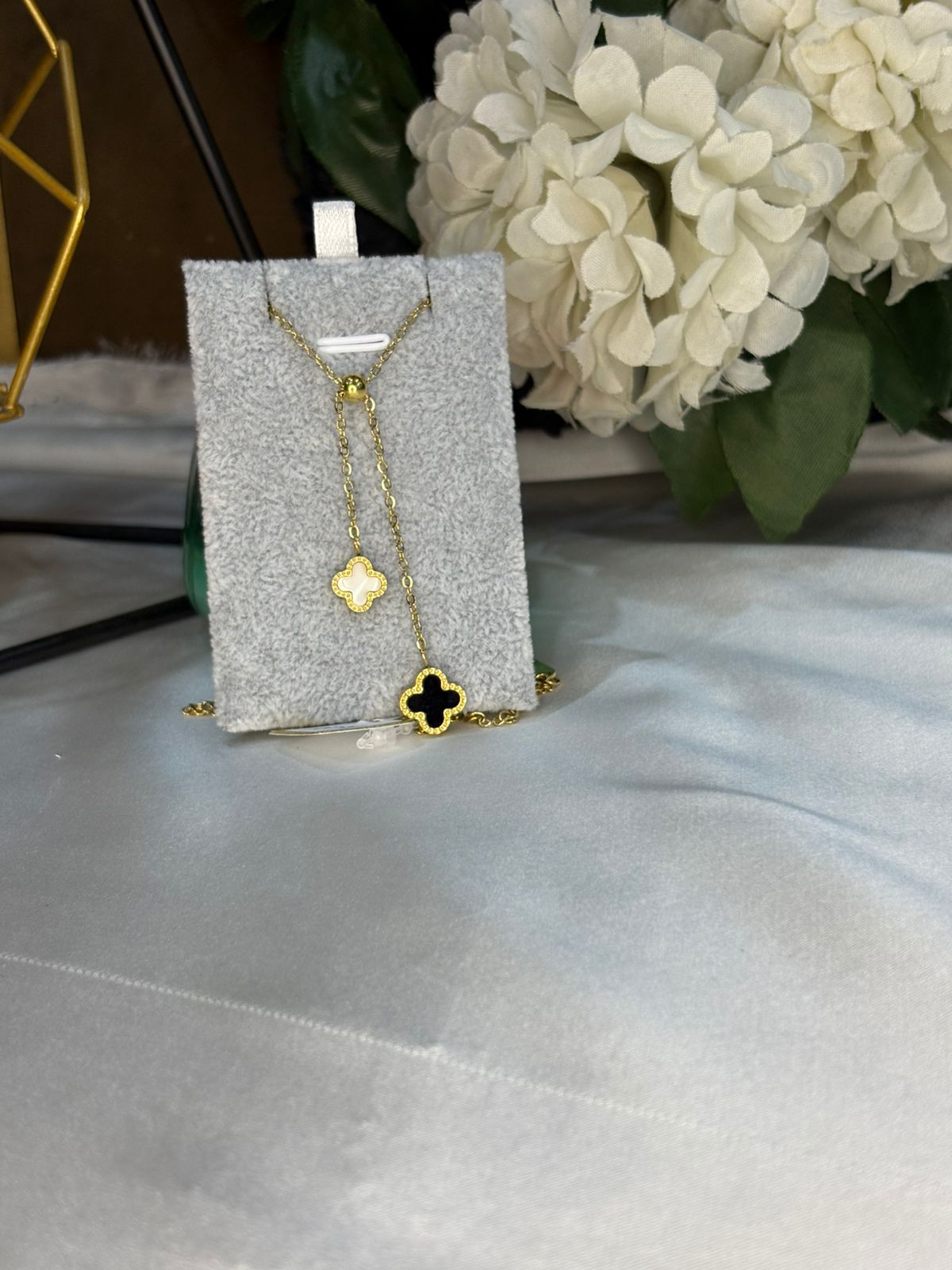 Bundle 19 – Stylish Clover Necklace and Bracelet Set