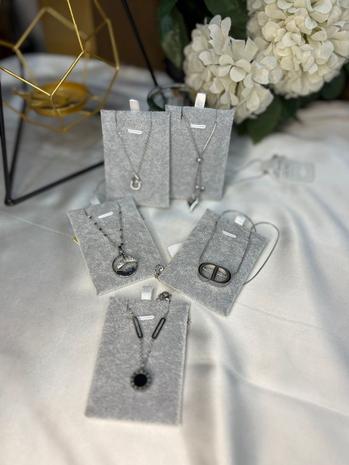 Bundle 10 – Elegant Silver Locket Collection